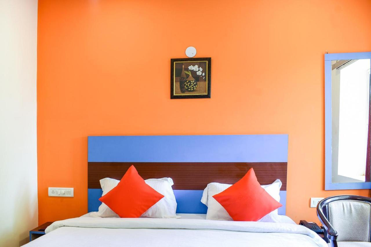 Capital O 67249 Hotel Planet Bhubaneswar Extérieur photo